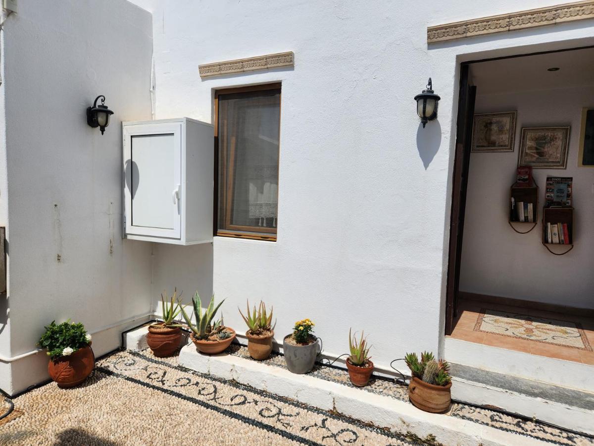 Lindos Boutique - Adults Only Apartment Exterior foto